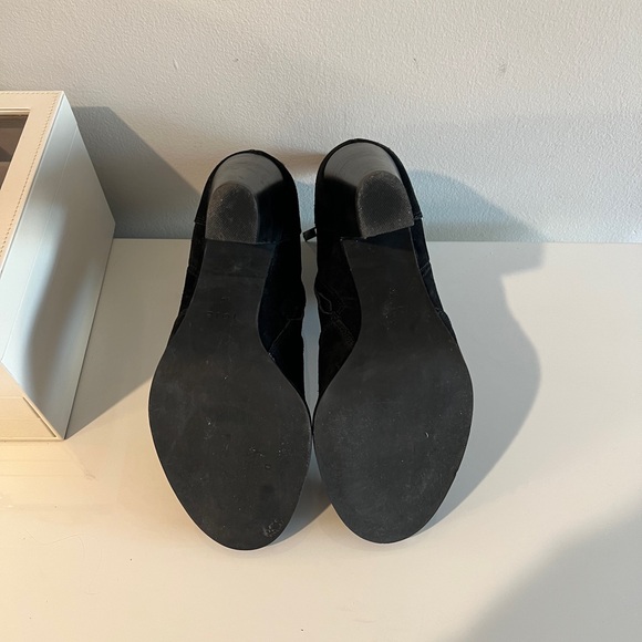 Joie Black Suede Ankle Bootie - Size US 9/EU 39 - Picture 5 of 5